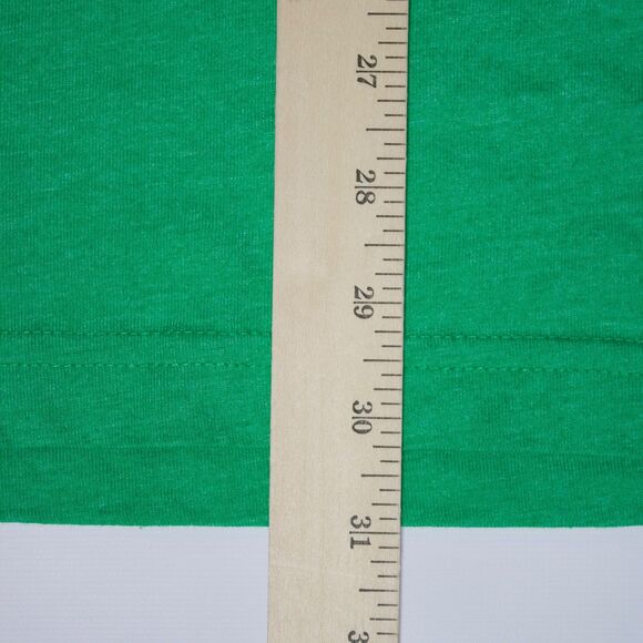 NWT Buc-ee’s 2025 St. Patrick’s Who Needs Luck With All This Charm T-Shirt XL - Picture 9 of 10